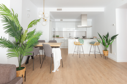 Imagen de Cómo Decorar un Piso Piloto en Barcelona: 1.Neutro y 2.Efectivo con Home Staging en Espai Interior